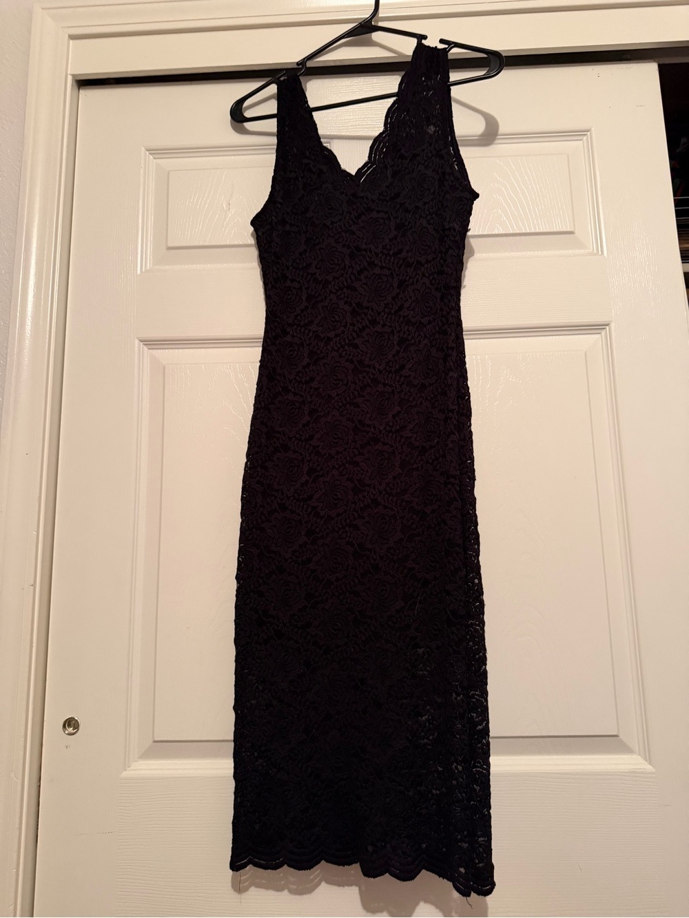 Black Lace Sleeveless Knee Length Dress Size Small GUC